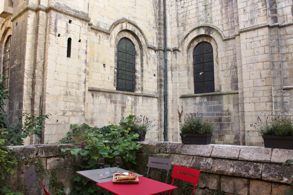 cave terres de raisin caen