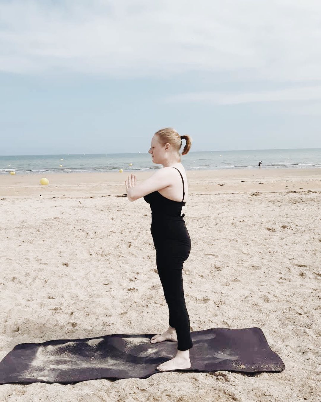 yoga sur la plage